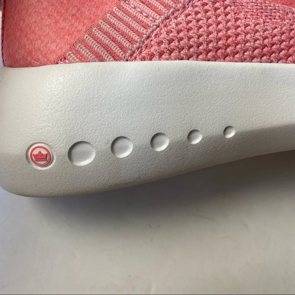 Peter Millar Women's Hyperlight Glide Athleisure Sneakers Pink White Size 6 Knit